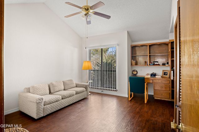 324 Rio Estancia Drive, El Paso, TX 79932