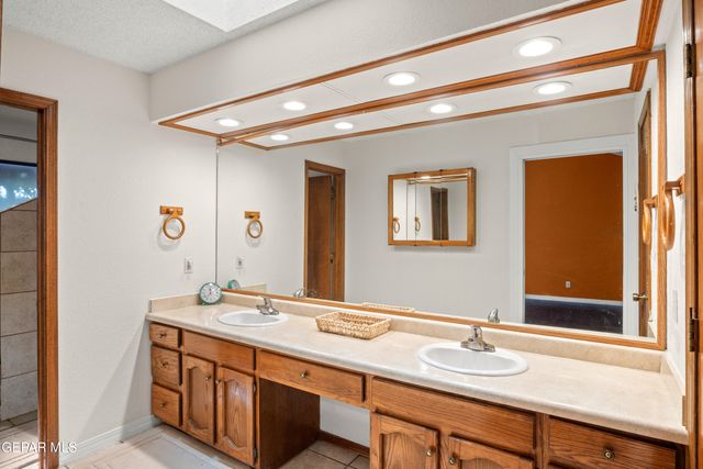 324 Rio Estancia Drive, El Paso, TX 79932