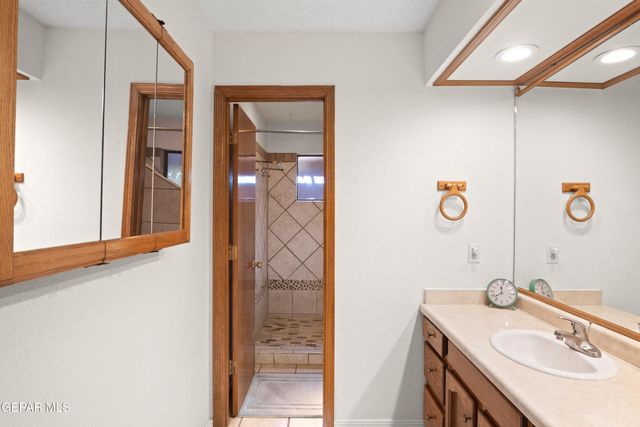 324 Rio Estancia Drive, El Paso, TX 79932