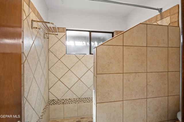 324 Rio Estancia Drive, El Paso, TX 79932