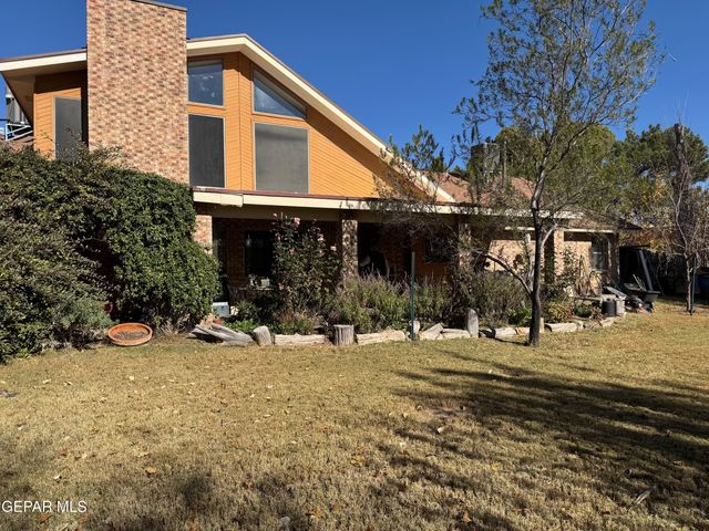 324 Rio Estancia Drive, El Paso, TX 79932