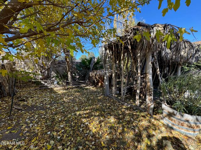 324 Rio Estancia Drive, El Paso, TX 79932