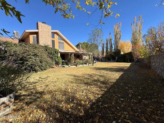 324 Rio Estancia Drive, El Paso, TX 79932