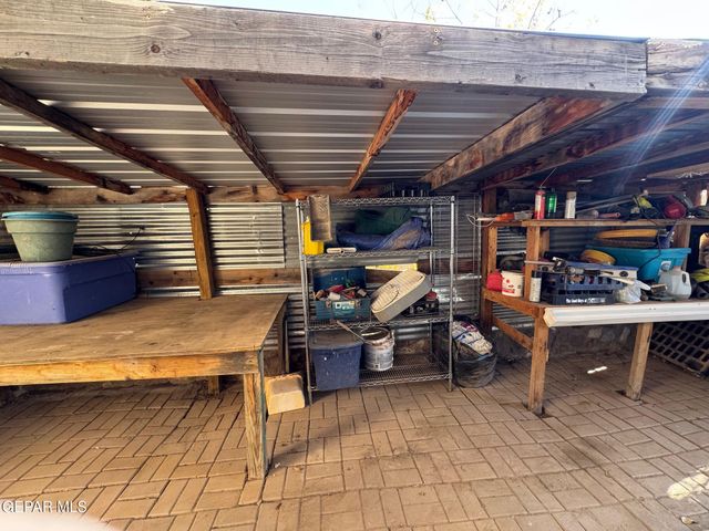 324 Rio Estancia Drive, El Paso, TX 79932