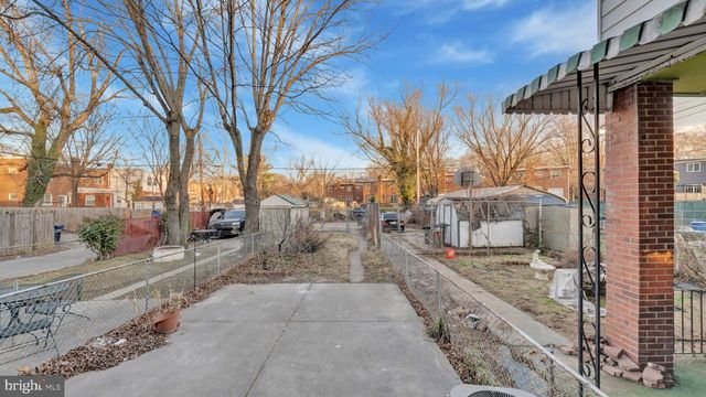 818 51ST ST SE, Washington, DC 20019