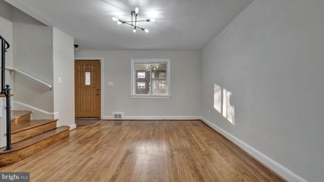 818 51ST ST SE, Washington, DC 20019