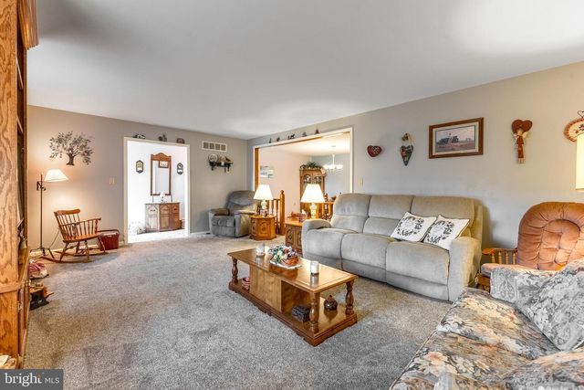 285 OLD FORT RD, Spring Mills, PA 16875