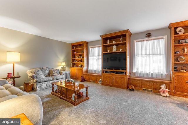 285 OLD FORT RD, Spring Mills, PA 16875