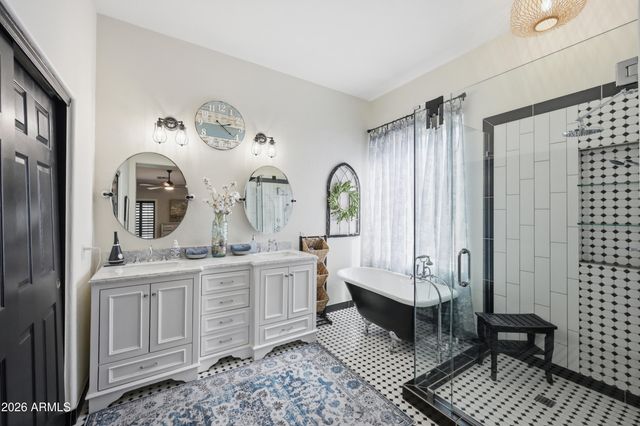 2328 S SORRELLE Street, Mesa, AZ 85209