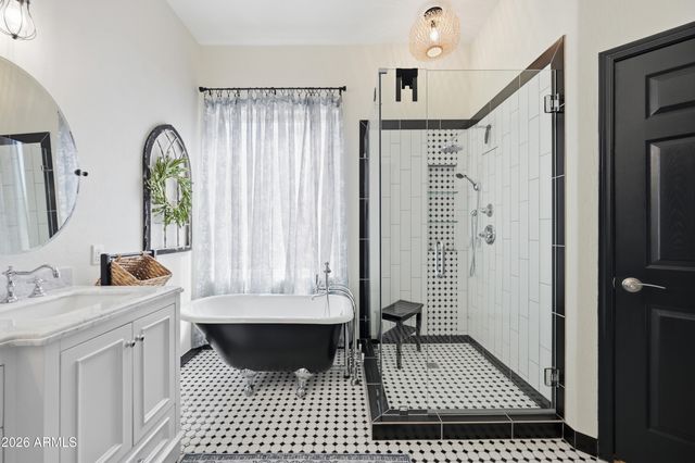 2328 S SORRELLE Street, Mesa, AZ 85209