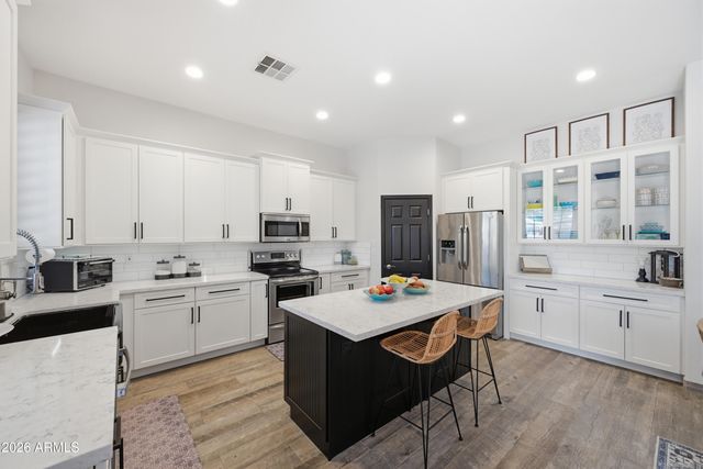 2328 S SORRELLE Street, Mesa, AZ 85209