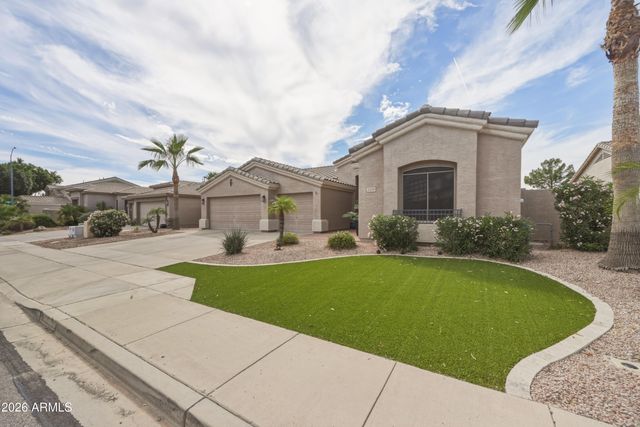 2328 S SORRELLE Street, Mesa, AZ 85209