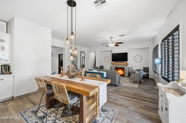 2328 S SORRELLE Street, Mesa, AZ 85209