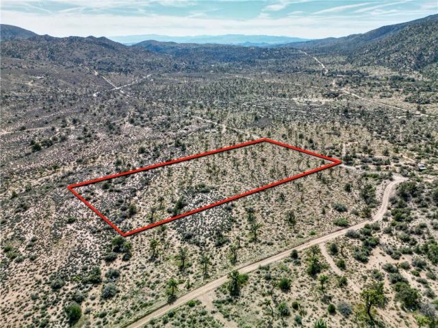 26 Vista, Pioneertown, CA 92356