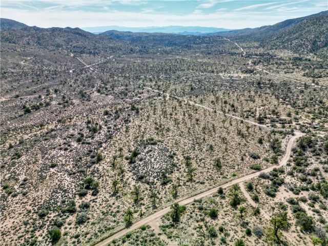 26 Vista, Pioneertown, CA 92356