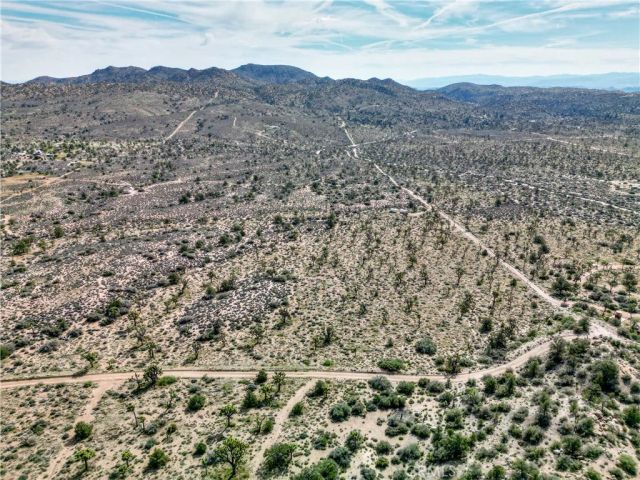 26 Vista, Pioneertown, CA 92356