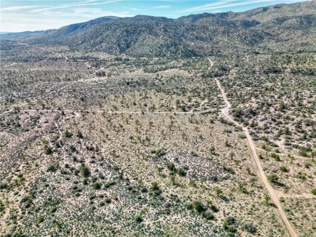 26 Vista, Pioneertown, CA 92356