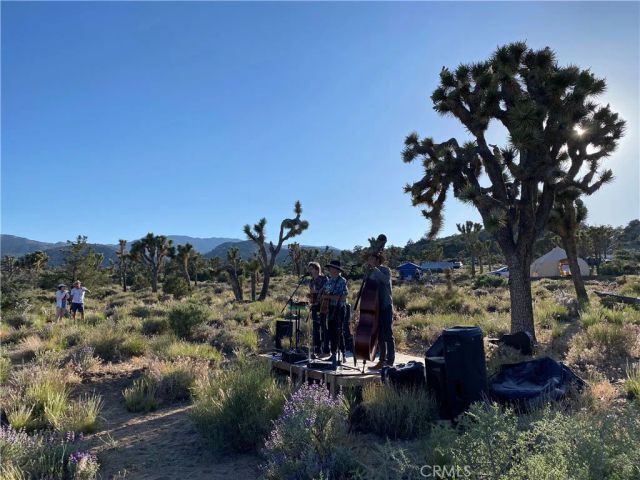 26 Vista, Pioneertown, CA 92356