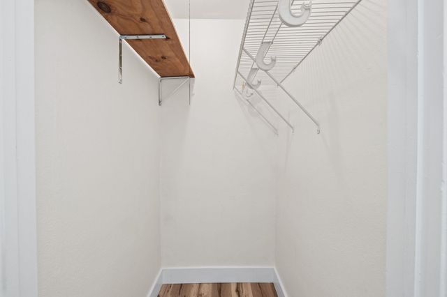 1705 Crossing PL 117B, Austin, TX 78741