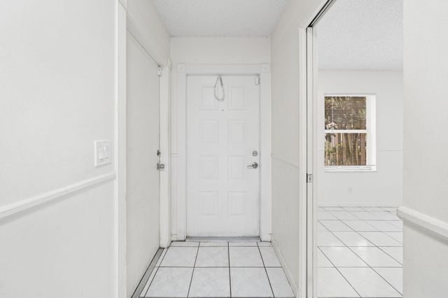 5072 Pine Abbey Drive S, West Palm Beach, FL 33415