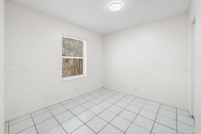 5072 Pine Abbey Drive S, West Palm Beach, FL 33415