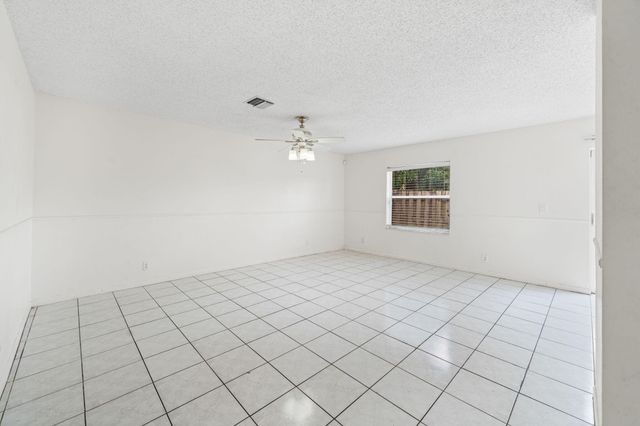 5072 Pine Abbey Drive S, West Palm Beach, FL 33415