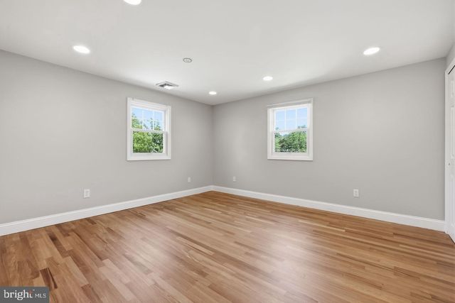 34 WOOSAMONSA RD, Pennington, NJ 08534