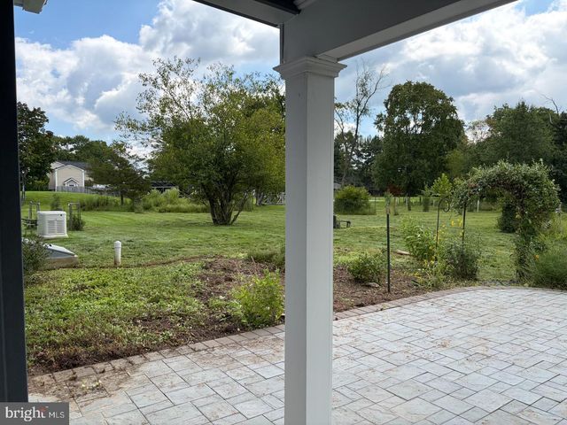 34 WOOSAMONSA RD, Pennington, NJ 08534