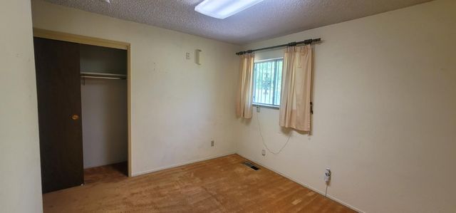 6166 N Blosser Avenue, Fresno, CA 93711