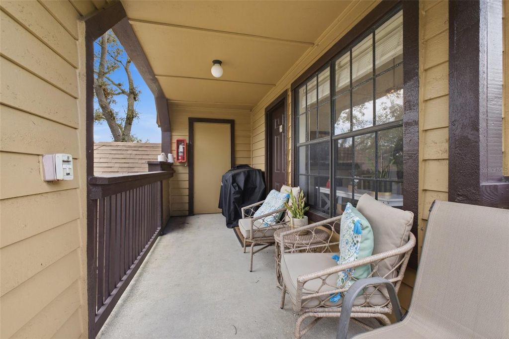 Image 3 of property listing at 364 NORTHPOINTE COURT 208, Altamonte Springs, FL 32701