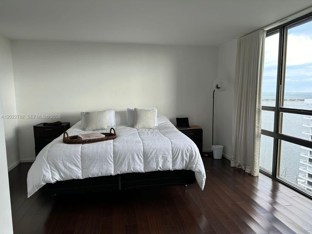 1450 Brickell Bay Dr 1907, Miami, FL 33131