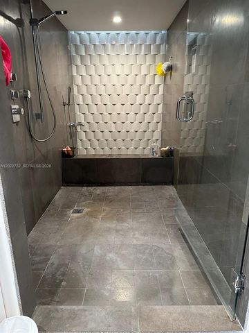 1450 Brickell Bay Dr 1907, Miami, FL 33131