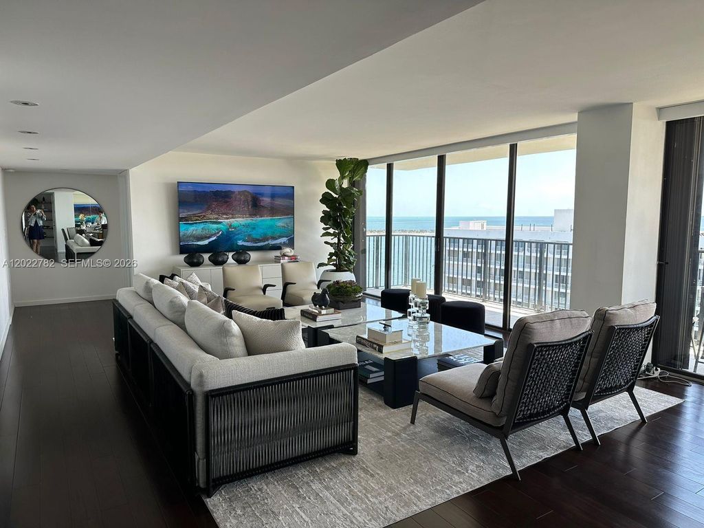 1450 Brickell Bay Dr 1907, Miami, FL 33131