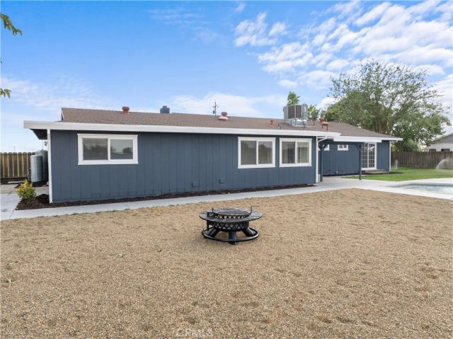 420 E Bellevue Road, Merced, CA 95348