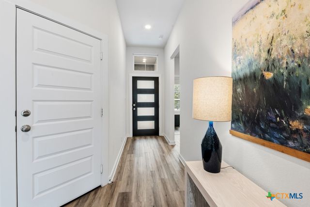 1960 Colonial Avenue, New Braunfels, TX 78130