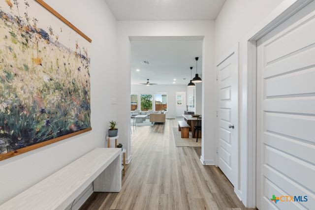 1960 Colonial Avenue, New Braunfels, TX 78130