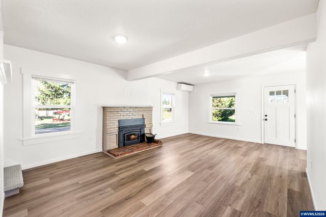 3620 Jefferson Scio Dr SE, Jefferson, OR 97352
