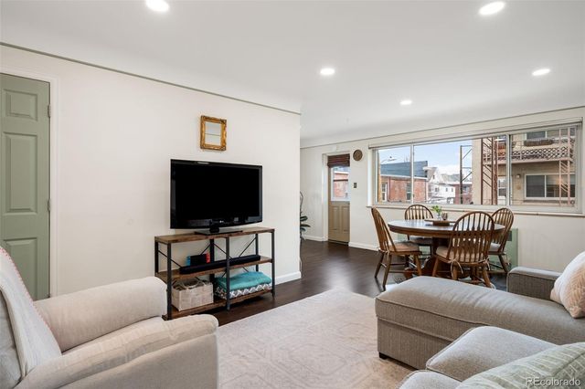 1175 N Emerson Street 211, Denver, CO 80218