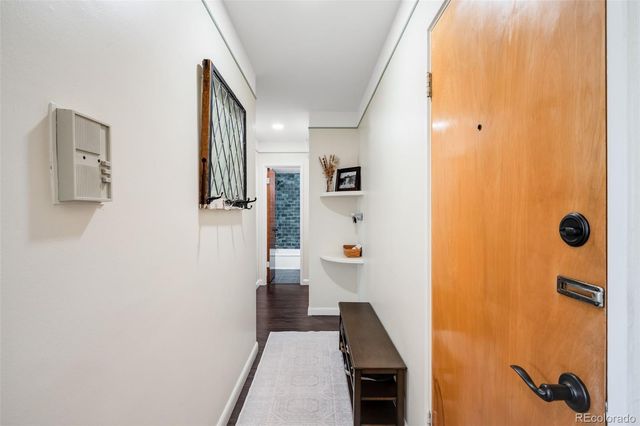 1175 N Emerson Street 211, Denver, CO 80218