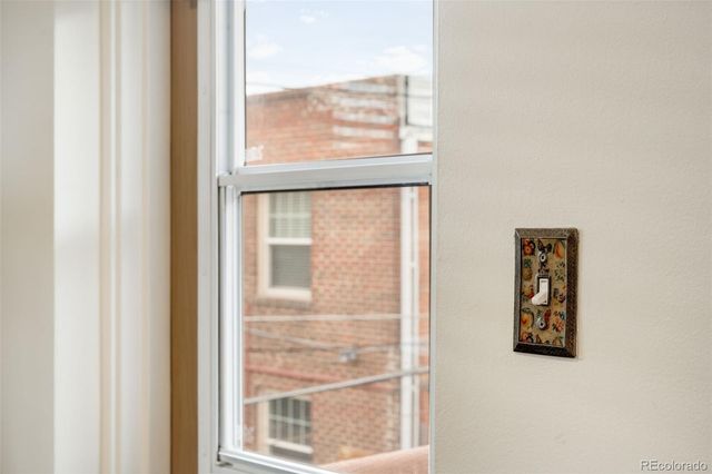 1175 N Emerson Street 211, Denver, CO 80218