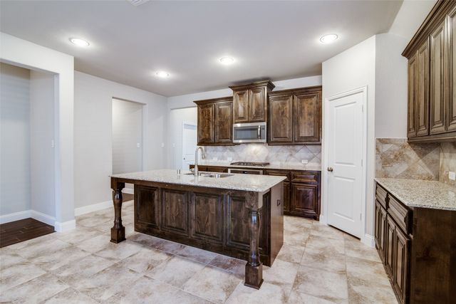 575 Kara Drive, Fate, TX 75087