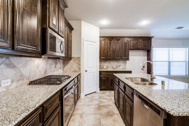 575 Kara Drive, Fate, TX 75087