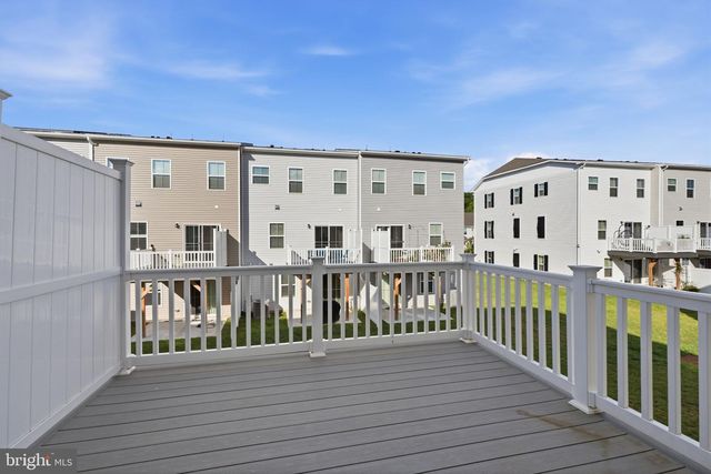 30 DOLCIE, Lawrence, NJ 08648