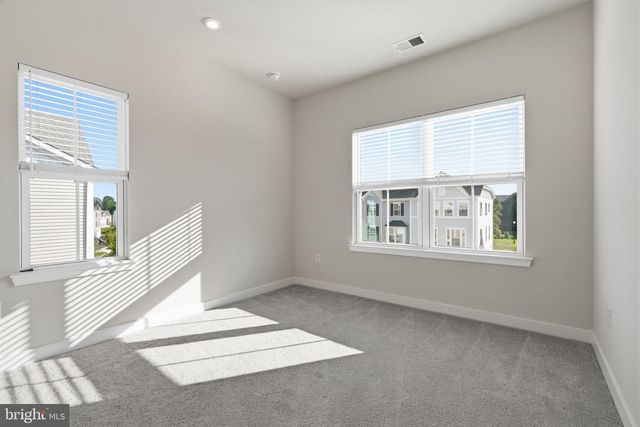 30 DOLCIE, Lawrence, NJ 08648