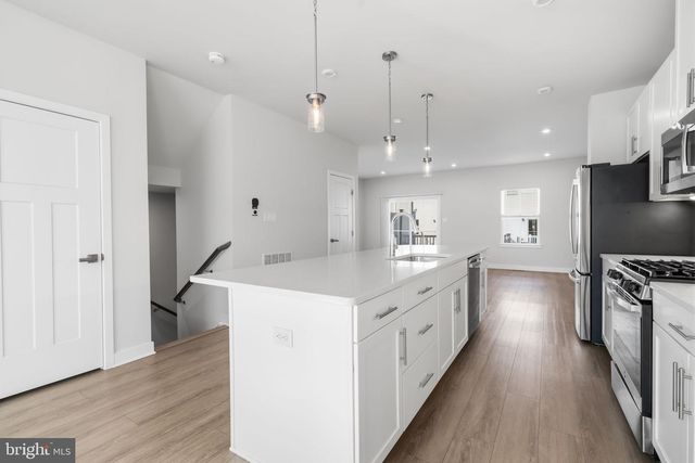 30 DOLCIE, Lawrence, NJ 08648