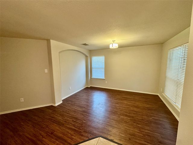 205 Bluebonnet TRL, Leander, TX 78641