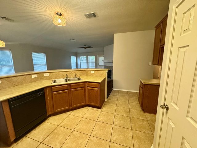 205 Bluebonnet TRL, Leander, TX 78641