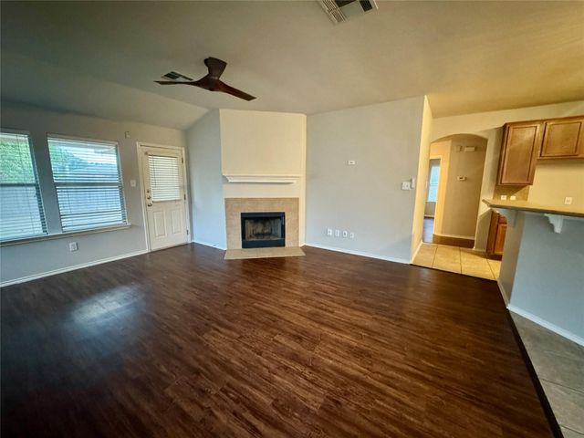 205 Bluebonnet TRL, Leander, TX 78641