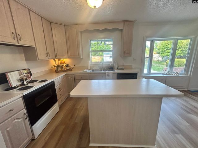 204 Haleywood Lane, West Columbia, SC 29170