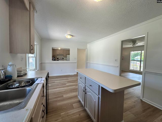 204 Haleywood Lane, West Columbia, SC 29170